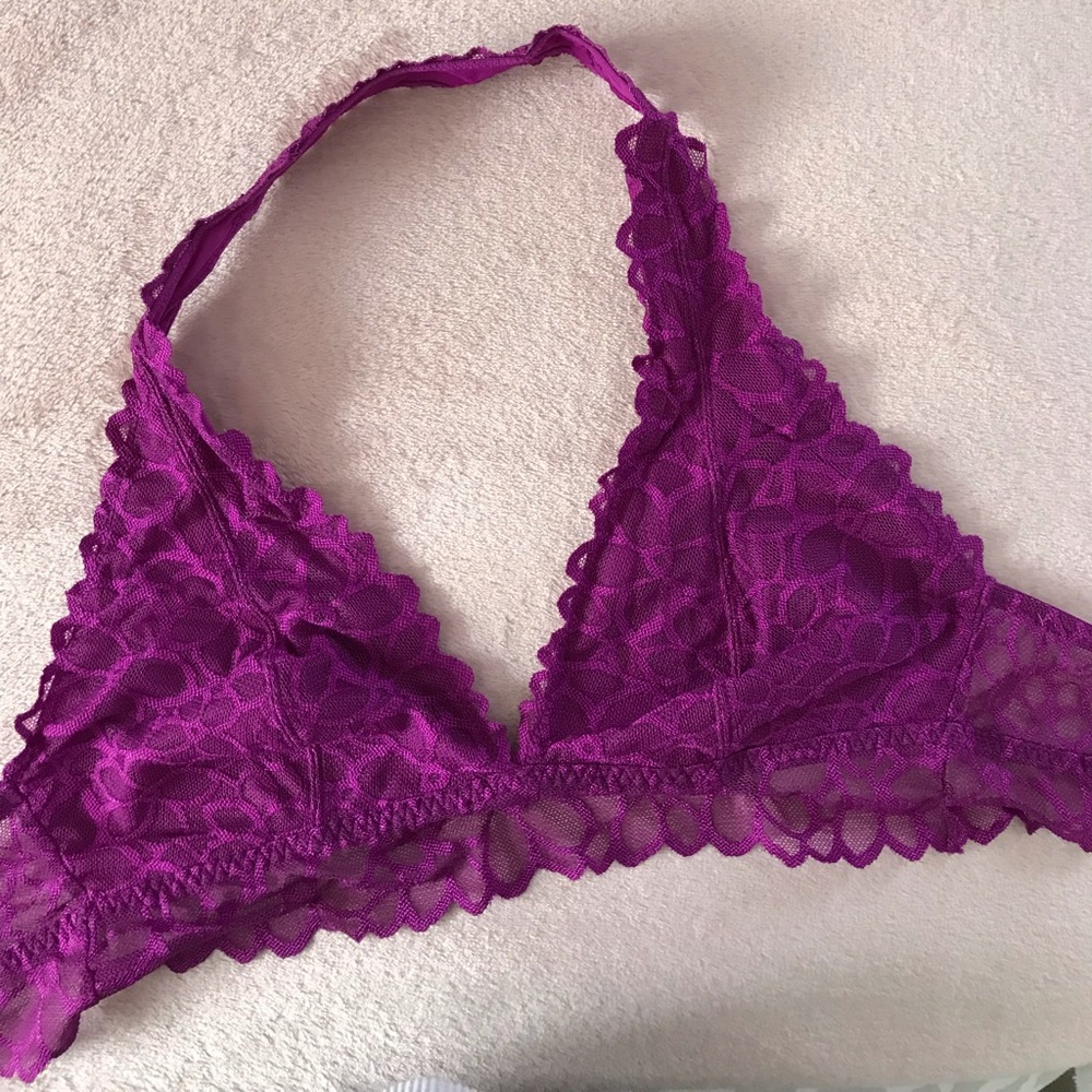 PINK- Victoria’s Secret Halter Bralette